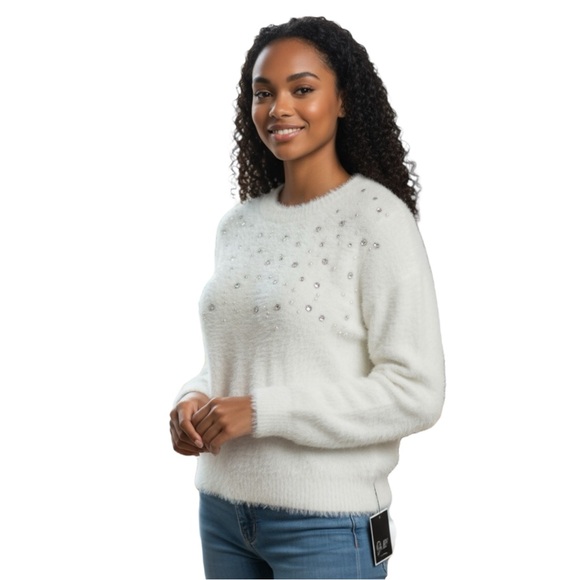 On 12th Young Contemporary Crewneck, Plush, Fuzzy Sweater, Off-White, Sz Large - Picture 1 of 13